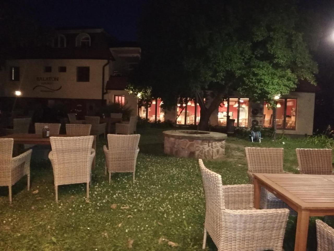 Sziget23 Hotel Abrahamhegy Ngoại thất bức ảnh